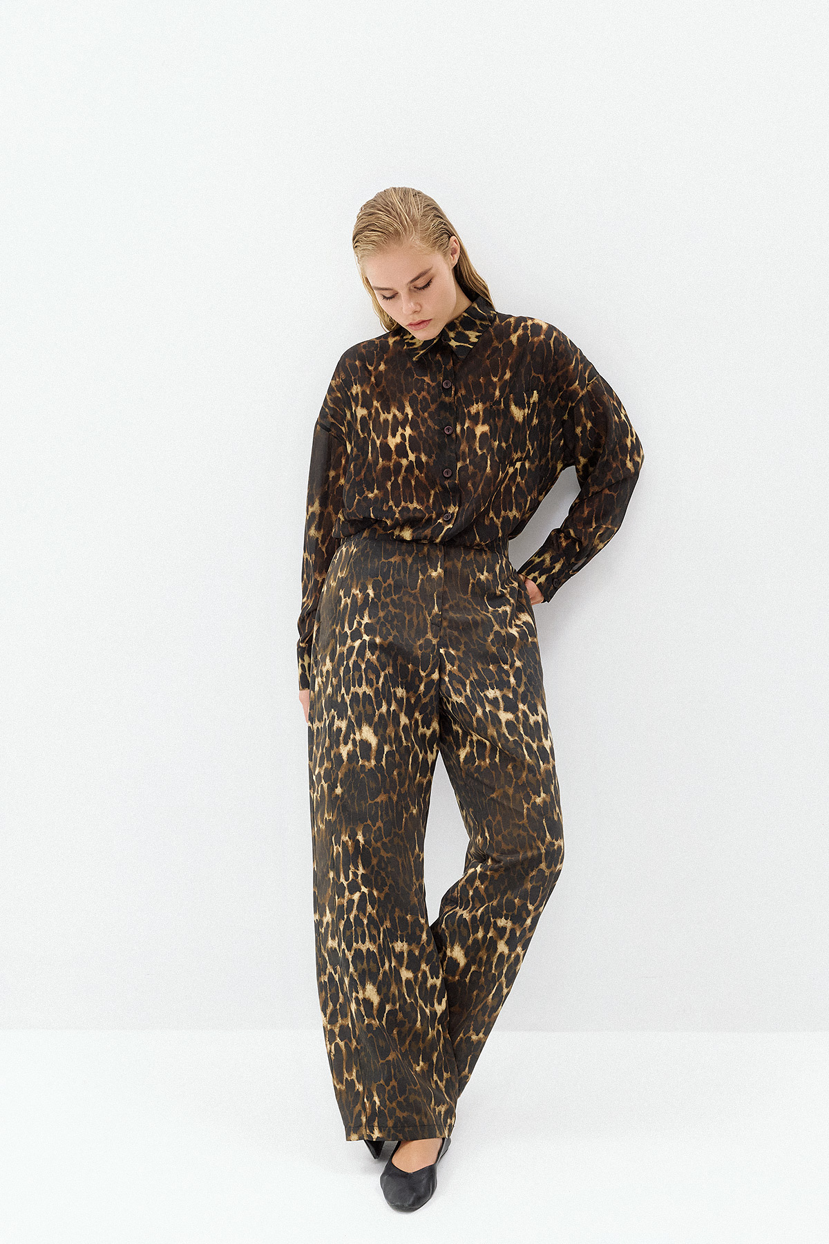 2026_07_23-Dolce-Domenica2595 HARRIET MUSLIN LEOPARD PRINT SHIRT - Image 1